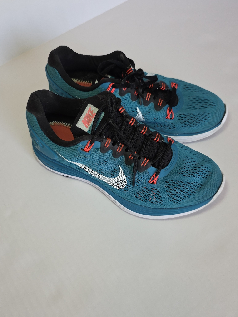 Nike Turquoise Lunarglide Women’s Size 7.5 Running Shoes Athletic Sneakers Sport
